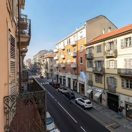 Colourful Flat San Donato Apartment Turin