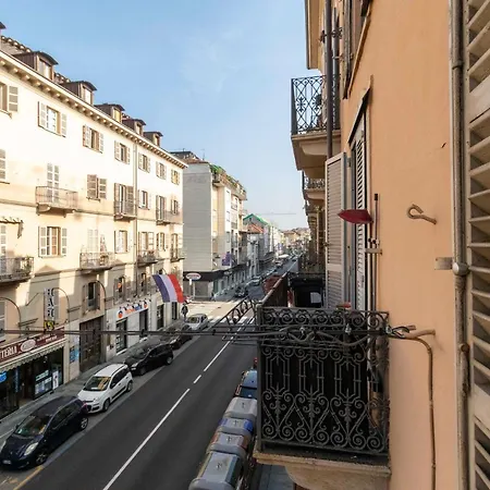 Apartment Colourful Flat San Donato Turin
