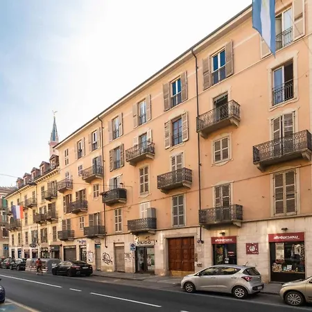 Guesthost - Colourful Flat San Donato Lägenhet *